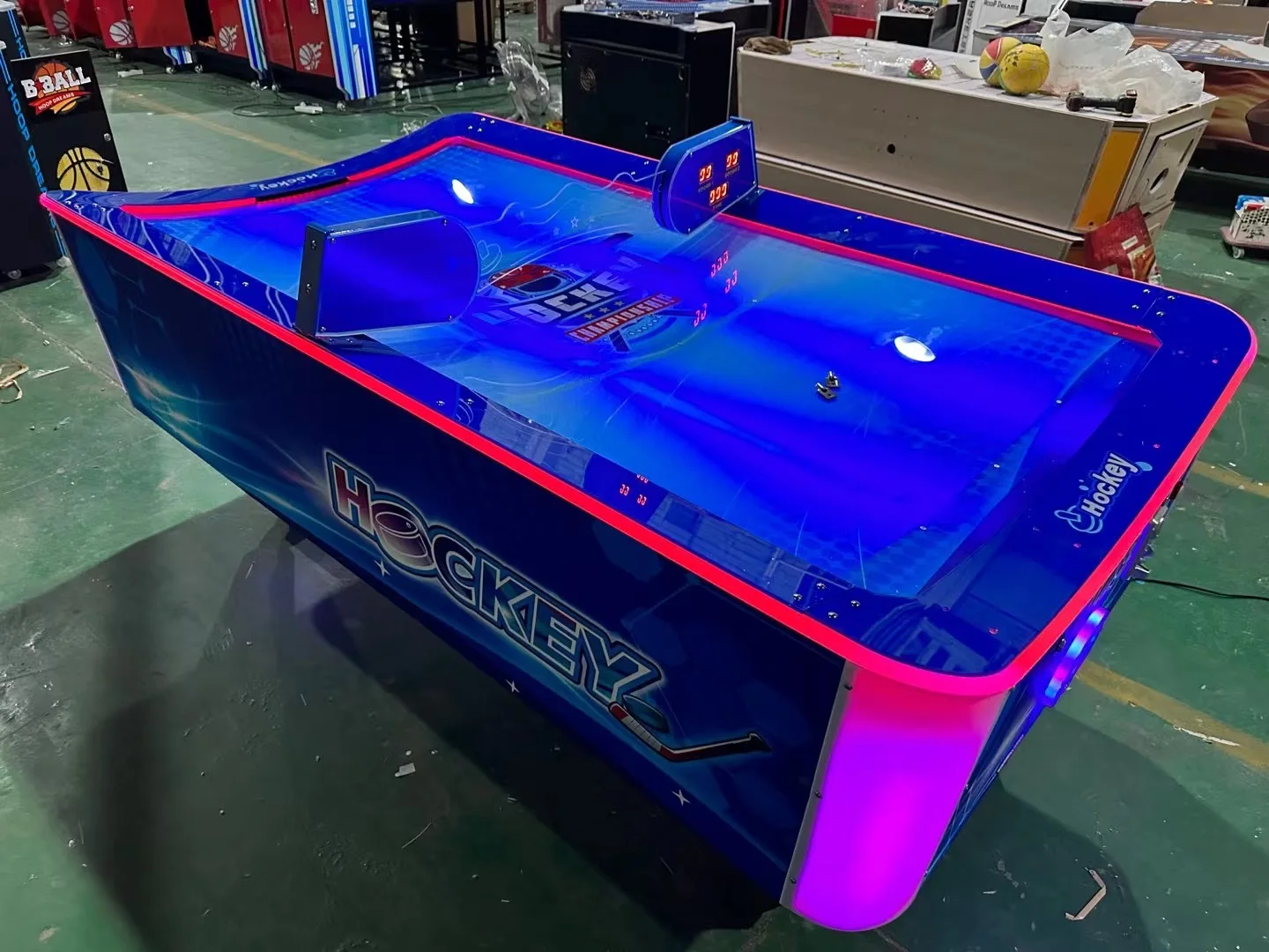 Automat do gier arcade na mone – Arcade Games & Vending Co recenzja i cena