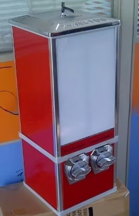 Automat na kapsułki/gumy do żu – Candy Vending Machine recenzja i cena